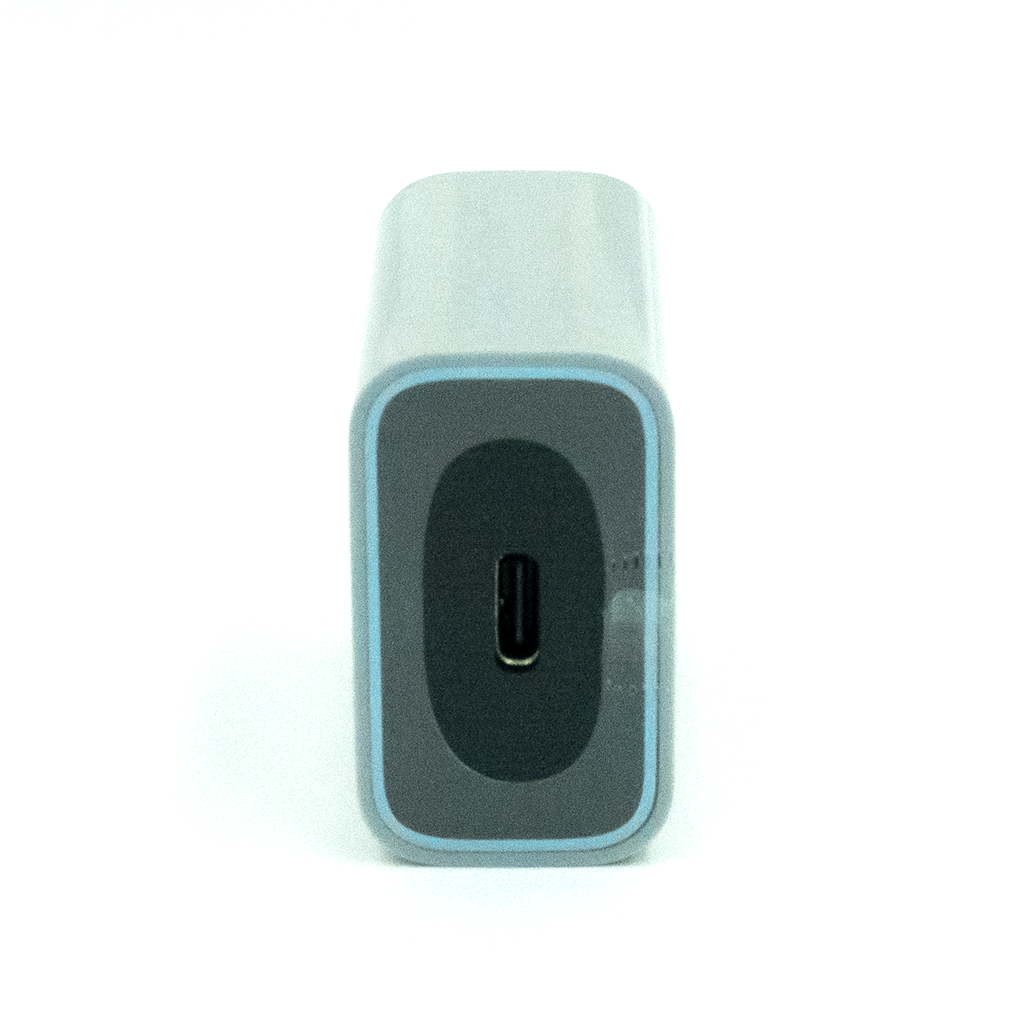Cargador Cuktech 20w GaN con cable tipo C-C